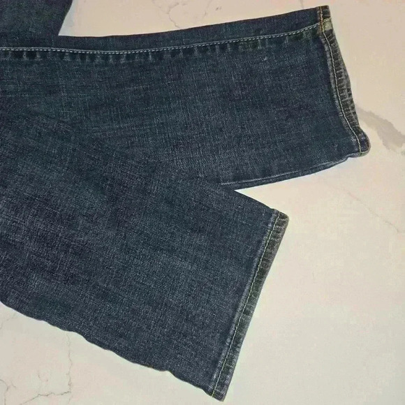 American Eagle Outfitters Womens Straight Super Stretch Distressed Jeans Size 2 - Picture 8 of 11